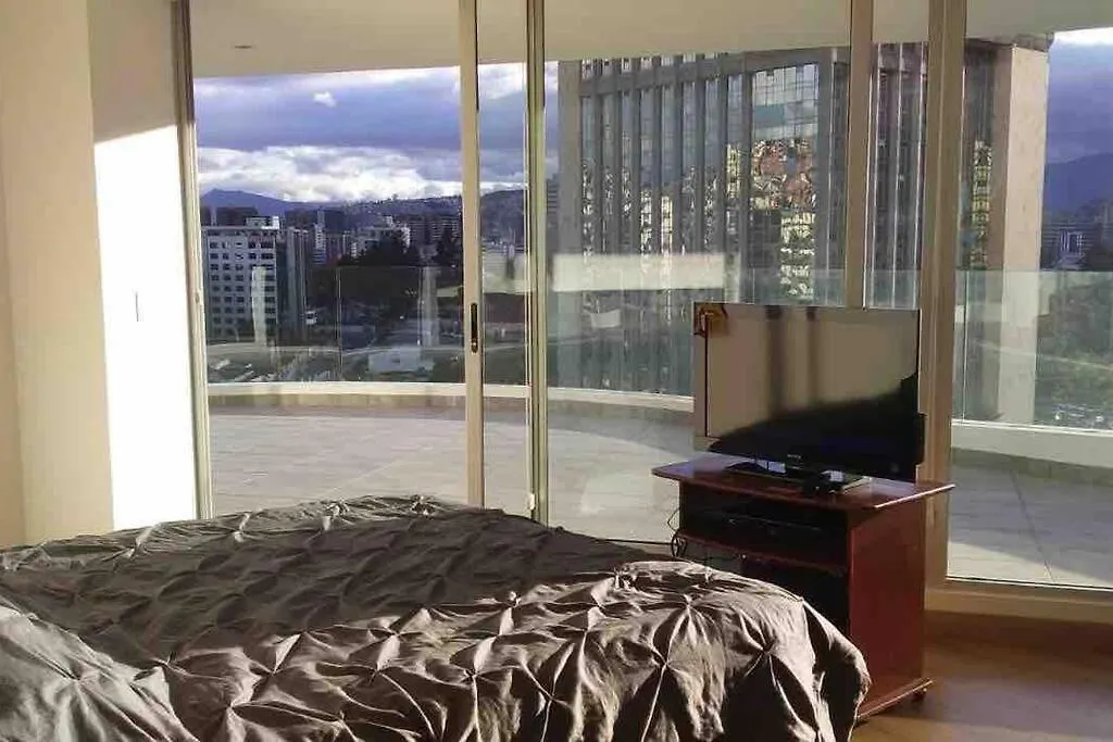 El Mejor Balcon Y Vista De Quito En El Parque La Carolina Coliving Ecuador Appartement
