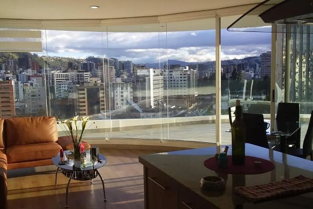 El Mejor Balcon Y Vista De Quito En El Parque La Carolina Coliving Ecuador Appartement